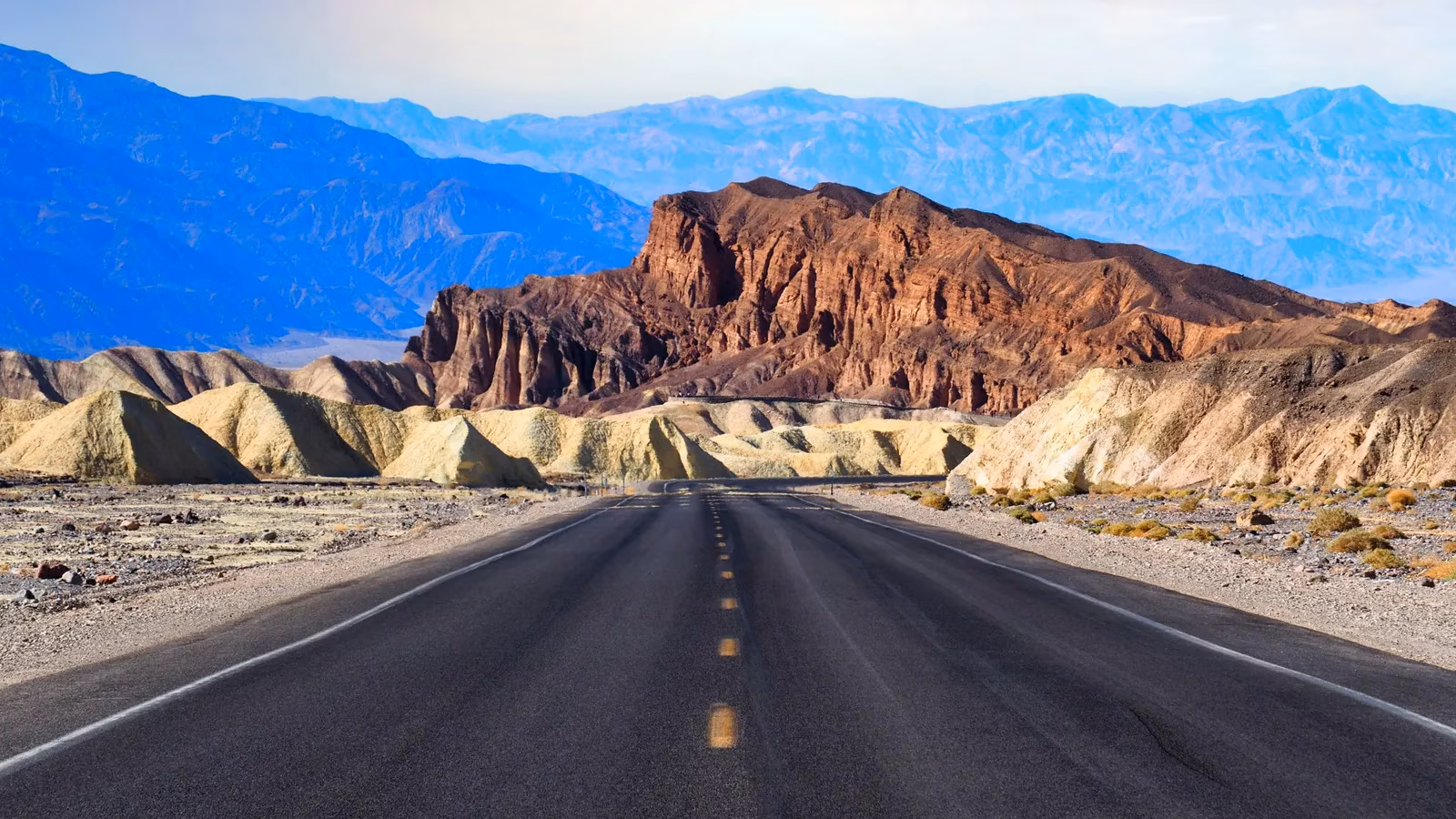 my-epic-journey-on-california-s-mighty-190-from-giant-trees-to-death-valley-s-embrace-image-0